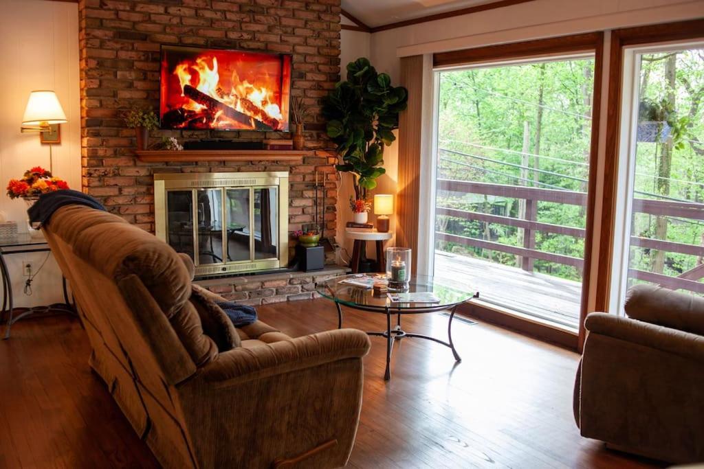 Modern Cabin With Hot Tub Grill Lake Beach Wineries Hiking Fishing And Hershey Park Family And Pet Friendly Superhosts On Ab&B Mount Gretna Dış mekan fotoğraf