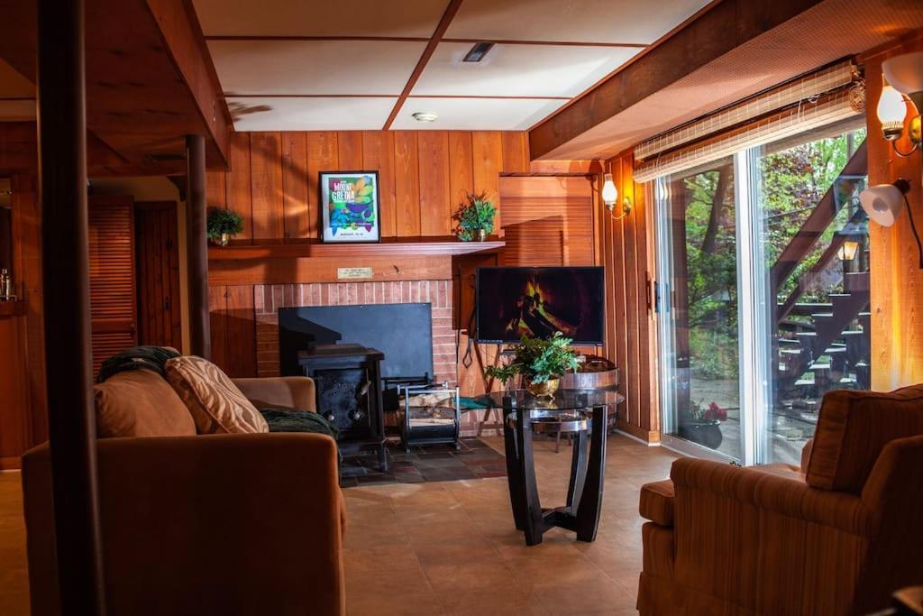Modern Cabin With Hot Tub Grill Lake Beach Wineries Hiking Fishing And Hershey Park Family And Pet Friendly Superhosts On Ab&B Mount Gretna Dış mekan fotoğraf